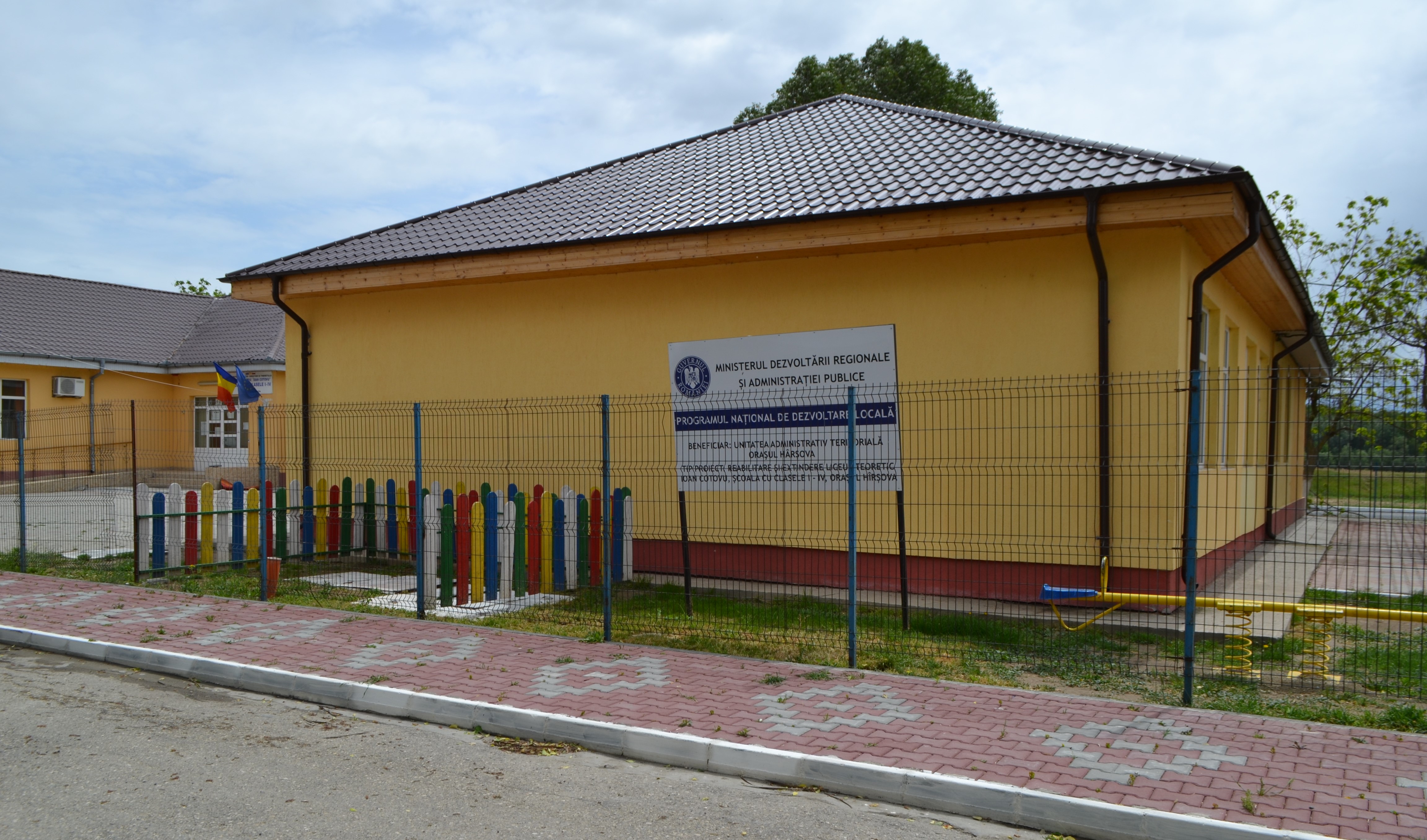 Reabilitare și extindere Liceul Teoretic „Ioan Cotovu” - Școala cu clasele I-IV 
